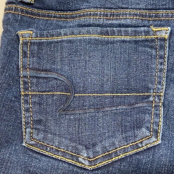 American Eagle Jean Shorts Women's 8 Blue Dark Wash AEO Cuffed Stretch Denim GUC - Picture 3 of 11